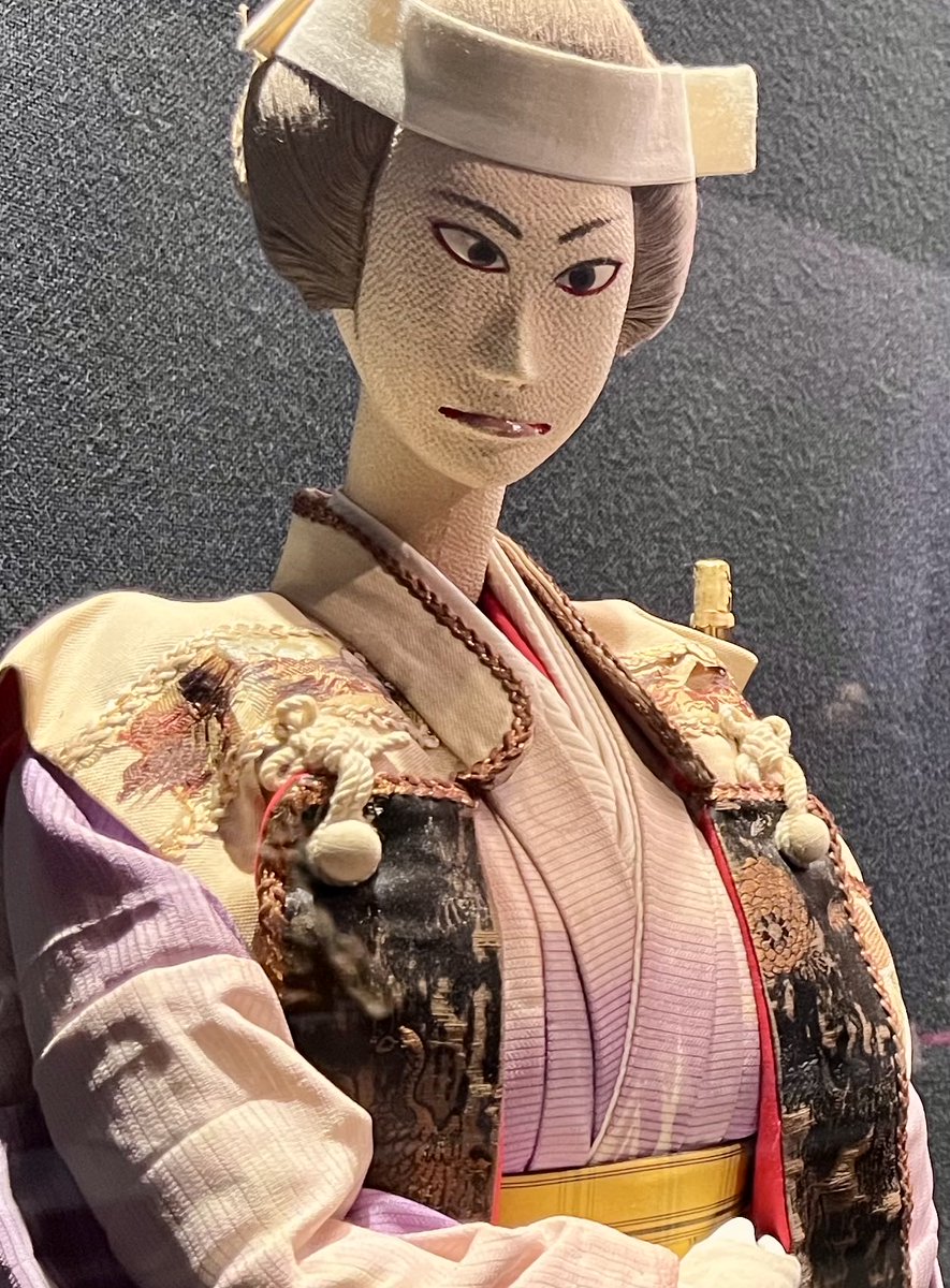 「南総里見八犬伝」後援展示が
始まりました♪

NHK「新八犬伝」テレビ放送で
日本中を熱狂させた、あの辻村寿三郎の
人形たちが揃いました！

各々の使命を持った登場人物からは
その強い意志が伝わってきます！