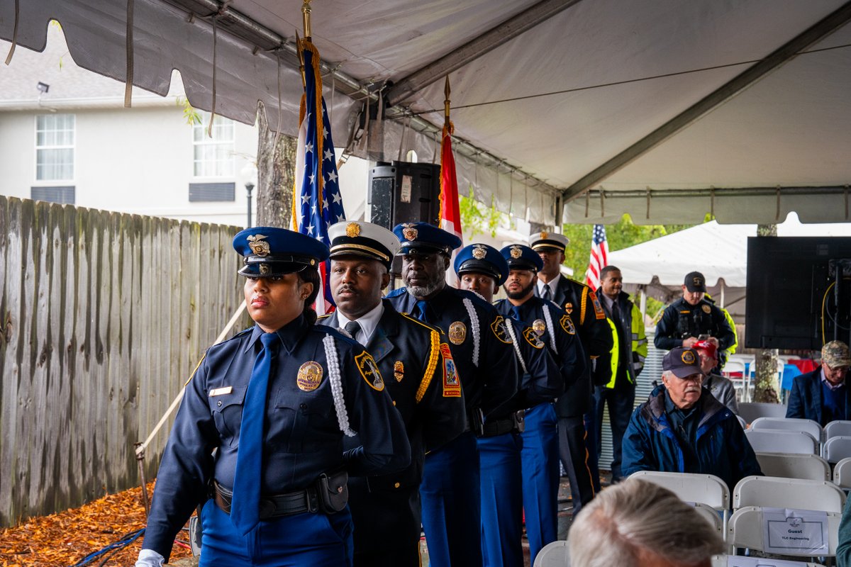 Tunnel2Towers's tweet image. Tunnel to Towers was honored to break ground on our Homeless Veterans Village in Birmingham, Alabama. We thank all of the veterans, first responders, local government officials, and supporters who joined us for such a wonderful day!❤️🇺🇸