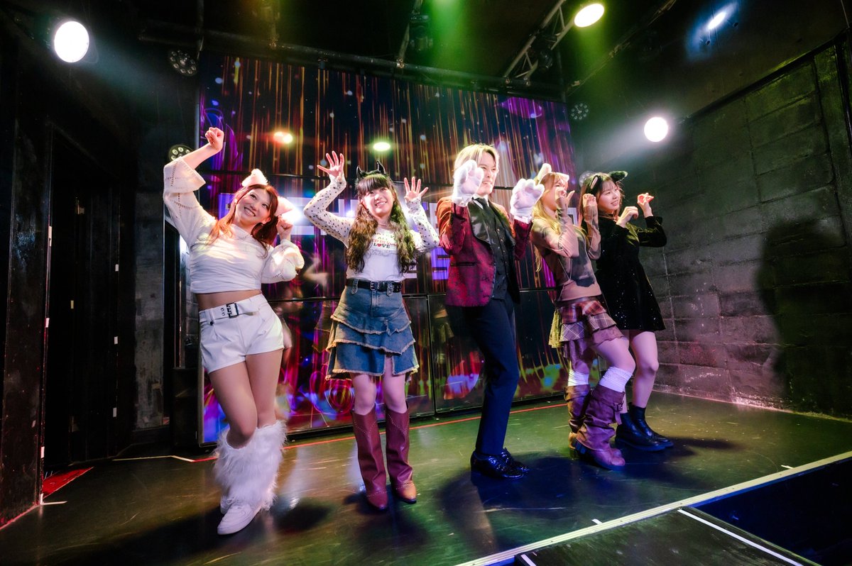 pabcsphoto's tweet image. 2025.10.25❤️🐈‍⬛
ENCHANTED LAND -THE SHOW-

⋆⸜ ℍ𝕒𝕡𝕡𝕪 ℍ𝕒𝕝𝕝𝕠𝕨𝕖𝕖𝕟 ⸝⋆
お初の広角エンチャン🌹
ツリーいっぱい続いてます⑅
最後までご覧くださいませ！
@sherisheri00519 
@m_i_r_ee 
@mw_hina 
@dancenv__ 
@AET_ETL 
#ENCHANTEDLAND_now #etl_now