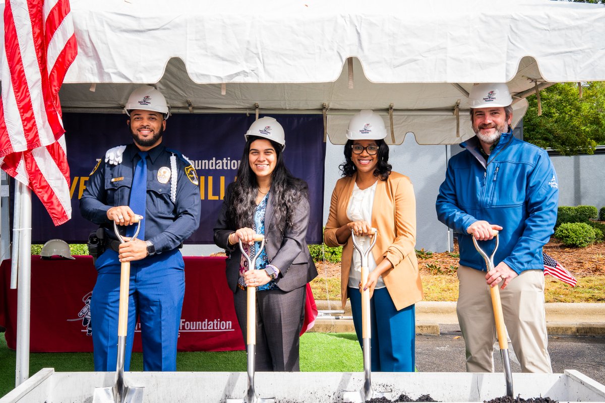 Tunnel2Towers's tweet image. Tunnel to Towers was honored to break ground on our Homeless Veterans Village in Birmingham, Alabama. We thank all of the veterans, first responders, local government officials, and supporters who joined us for such a wonderful day!❤️🇺🇸