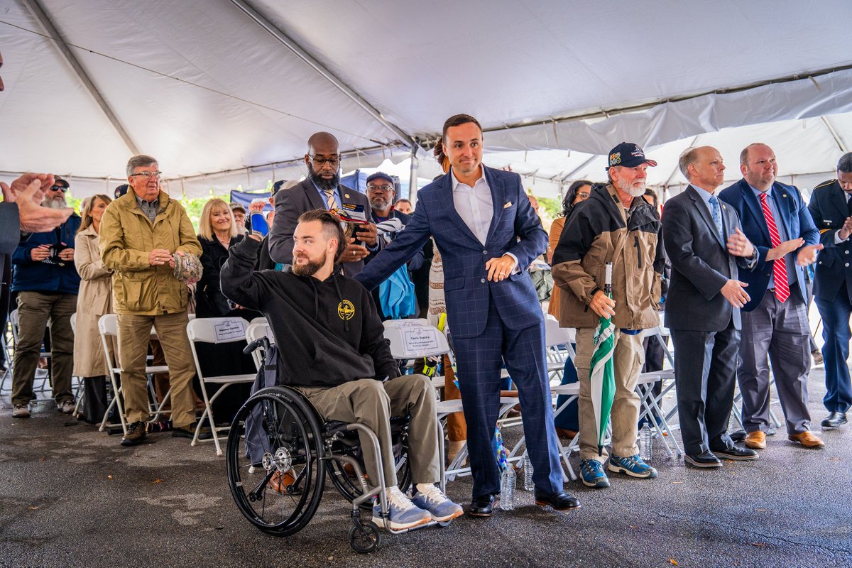 Tunnel2Towers's tweet image. Tunnel to Towers was honored to break ground on our Homeless Veterans Village in Birmingham, Alabama. We thank all of the veterans, first responders, local government officials, and supporters who joined us for such a wonderful day!❤️🇺🇸