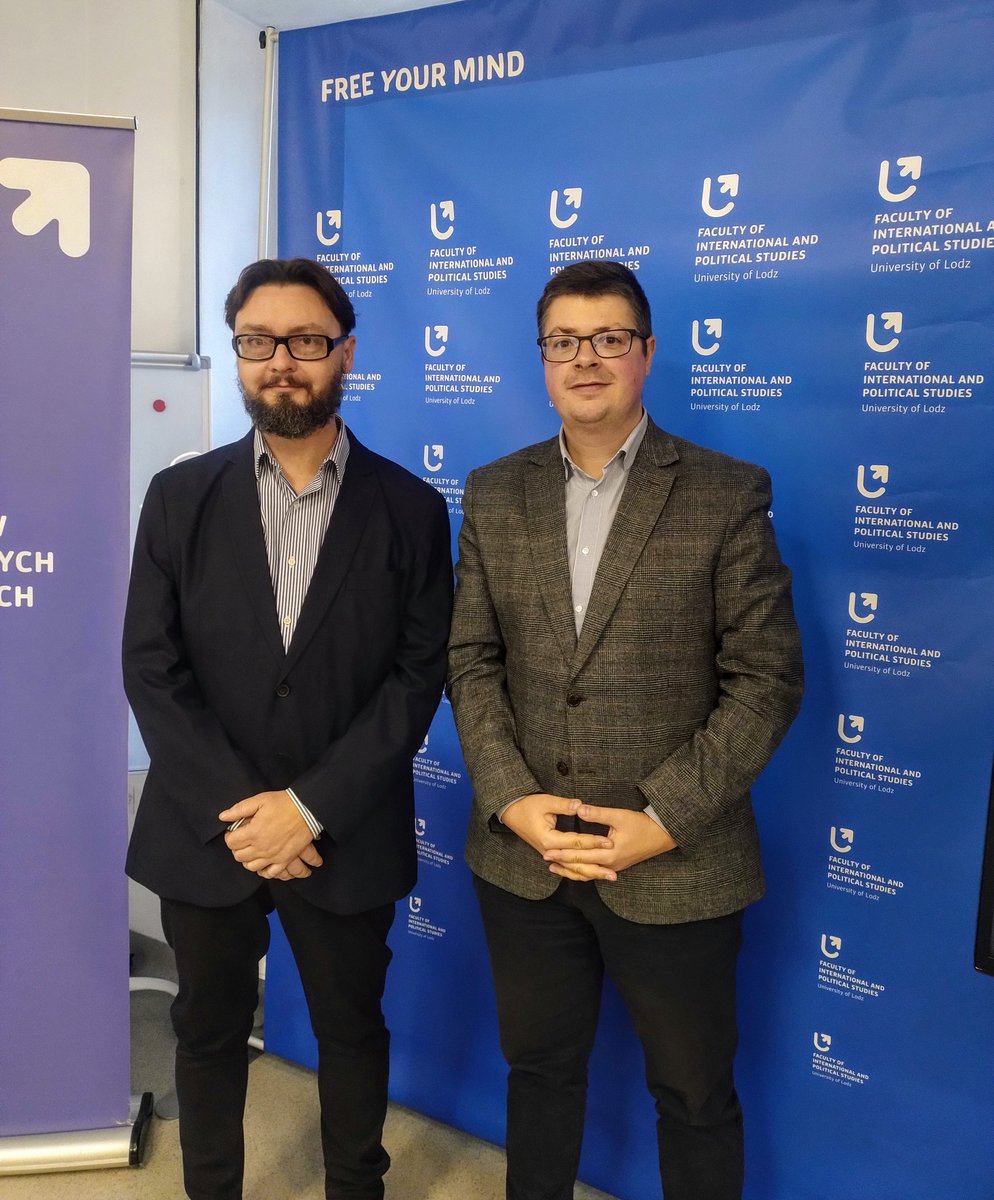 Miło mi poinformować, że dołączyłem do zespołu redakcyjnego czasopisma naukowego "Eastern Review" (Wydawnictwo <a href="/unilodz/">Biuro Prasowe UniLodz</a>) jako redaktor tematyczny.
Bardzo dziękuję prof. Michałowi Słowikowskiemu, red. nacz. periodyku, za zaufanie i możliwość współpracy!
czasopisma.uni.lodz.pl/eastern/index