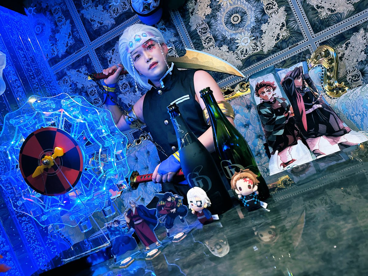 宇髄天元になってみた⚔️
店内コスプレコンテスト優勝🥇
投票してくれたお客様方ありがとうございました☺️🔥
無限城編 猗窩座再来にはほんのすこししかでておりません🫣笑

#鬼滅の刃
#宇髄天元
#ハロウィン
#ハロウィンイベント
#コスプレ
#ホスト
#ホストクラブ
#ミナミホスト