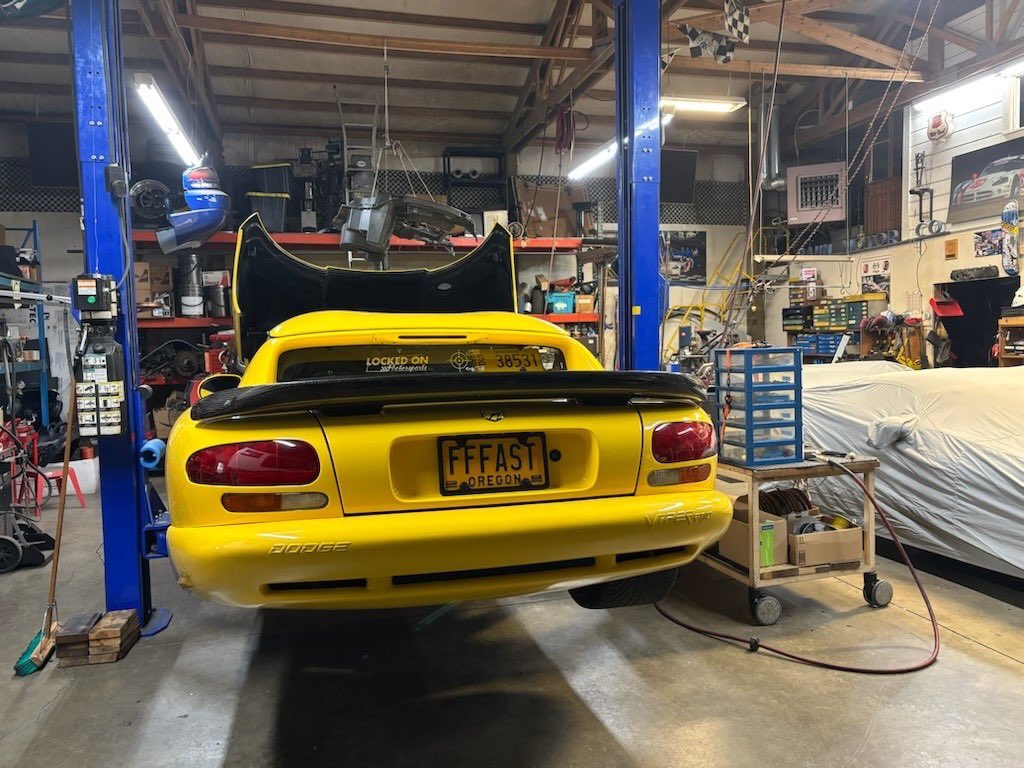 LuxPerformance's tweet image. Always an honor to work on vintage cars for owners. The flagship of Viper heritage — the Gen 1 Viper 👀 We don’t get the chance to see these too often. Thanks for the trust!

#LuxPerformanceGroup