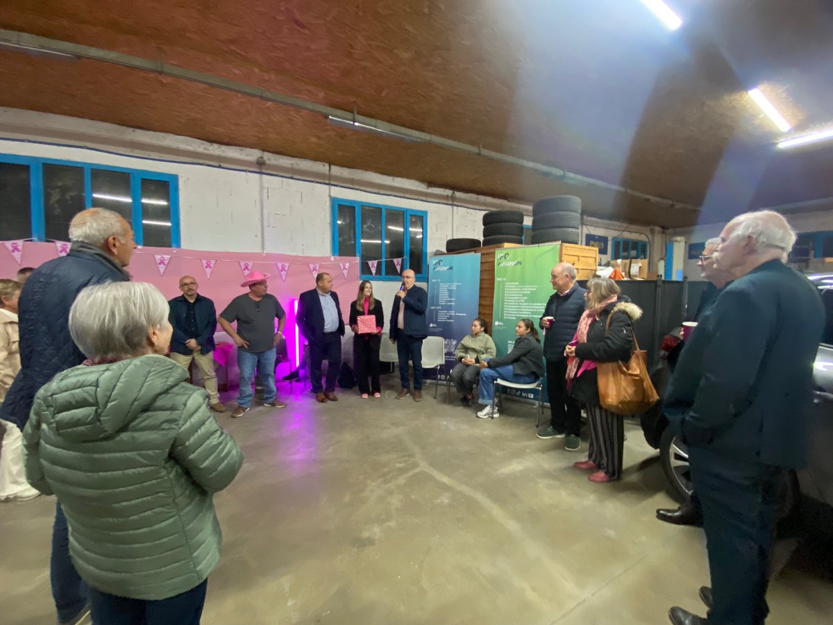 🟡🎀 A la soirée organisée par «Forum Automobiles» à l’occasion d’Octobre Rose.

Un très grand BRAVO à Jocelyn Nabbout pour cette initiative qui a permis de réunir de nombreux dons au profit de l’Institut Sainte Catherine d’Avignon !