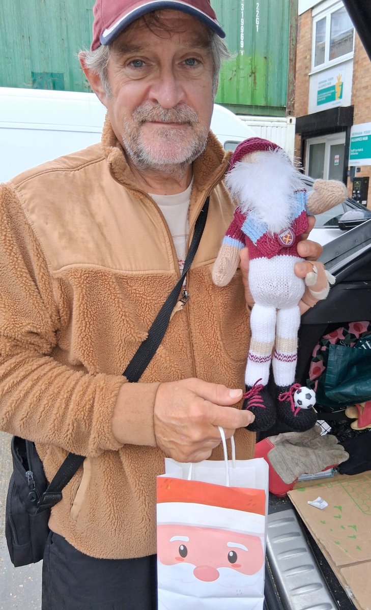 At <a href="/IFoodbanks/">Irons Supporting Foodbanks</a> we're just used to doing the giving and don't expect anything in return. 

So it's big thanks to Daniell and the community team from scope3c for these unexpected kind gifts.

We hope the little <a href="/WestHam/">West Ham United</a> fellow brings us luck for the rest of the season, and he'll be