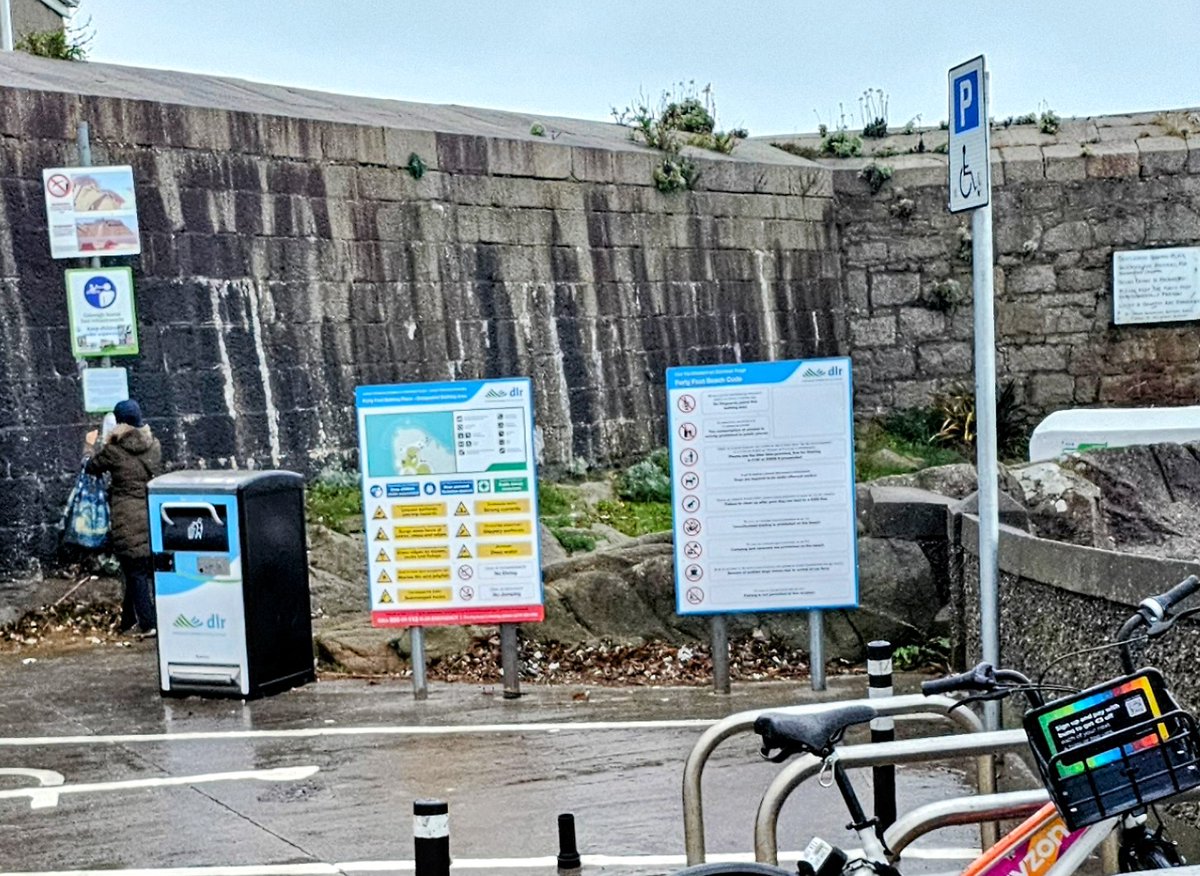 The entrance to the historic 40 foot bathing area has become a signage hellscape?