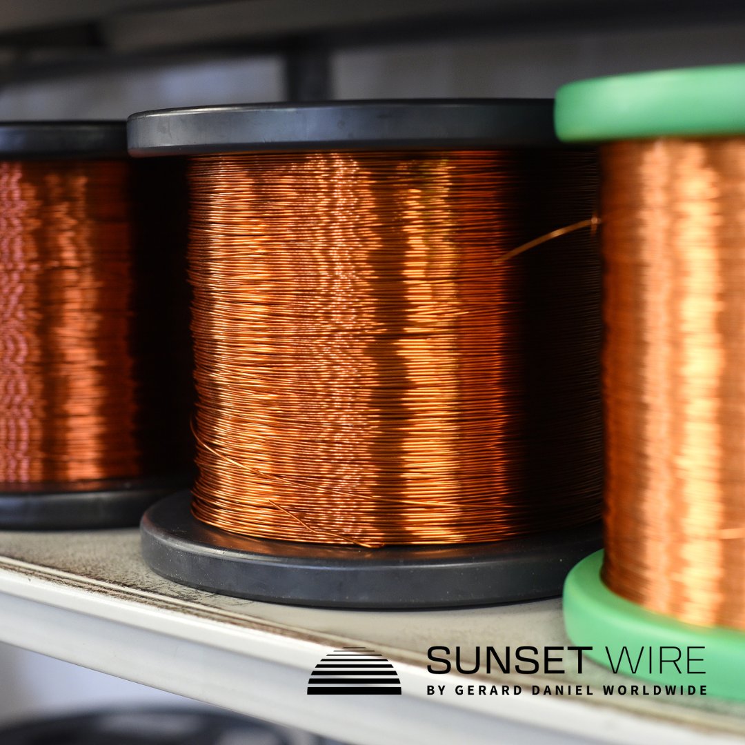 SunsetWire's tweet image. ⚡ Industries Powered by Copper Wire ⚡

From transmitting electricity in homes and commercial buildings to powering vehicles, aircraft, telecom systems, and renewable energy, copper wire is everywhere.

Learn more: hubs.la/Q03L1RRJ0

#CopperWire #WireSolutions #SunsetWire