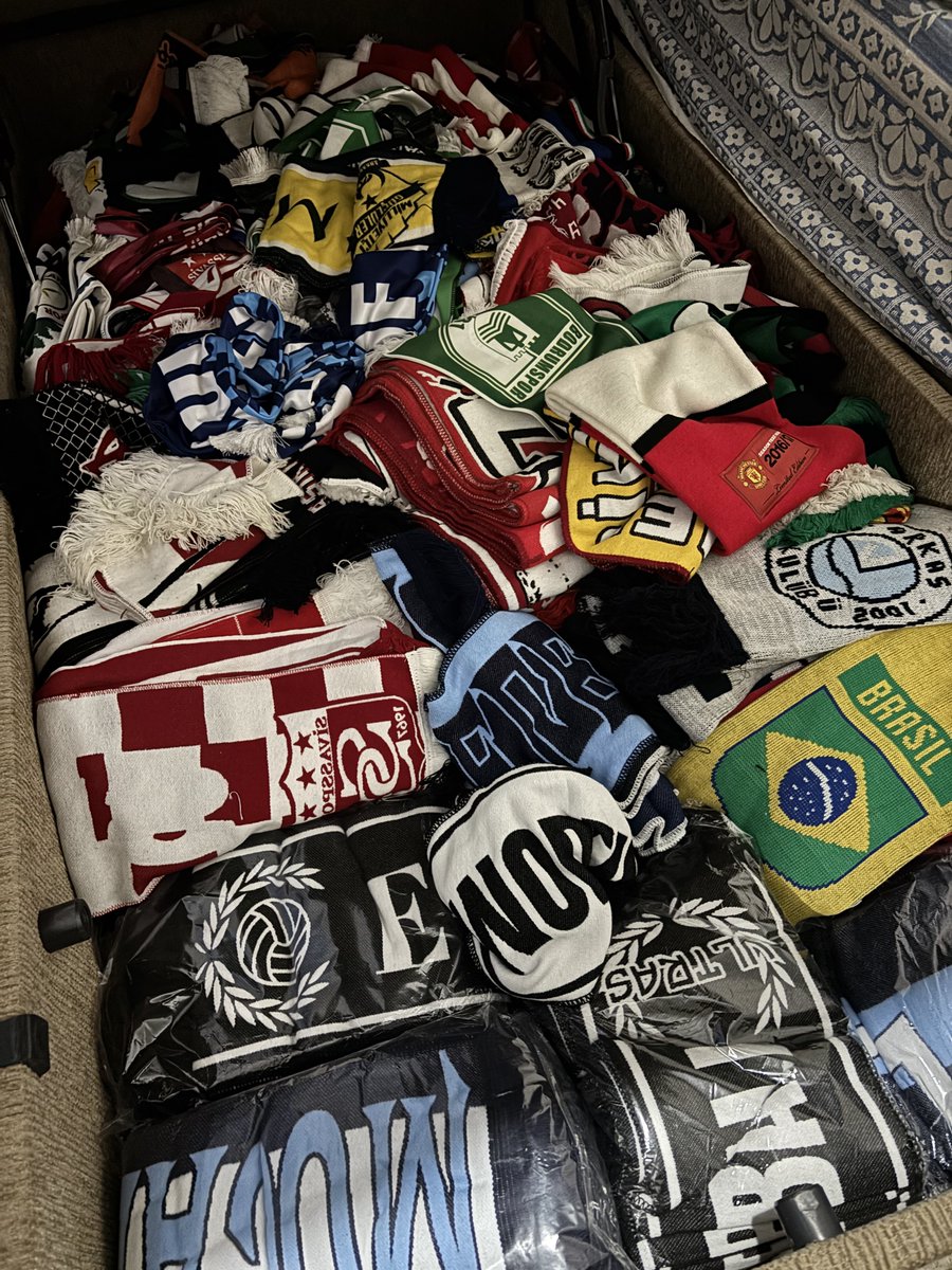 sanırım 300 tane atkı