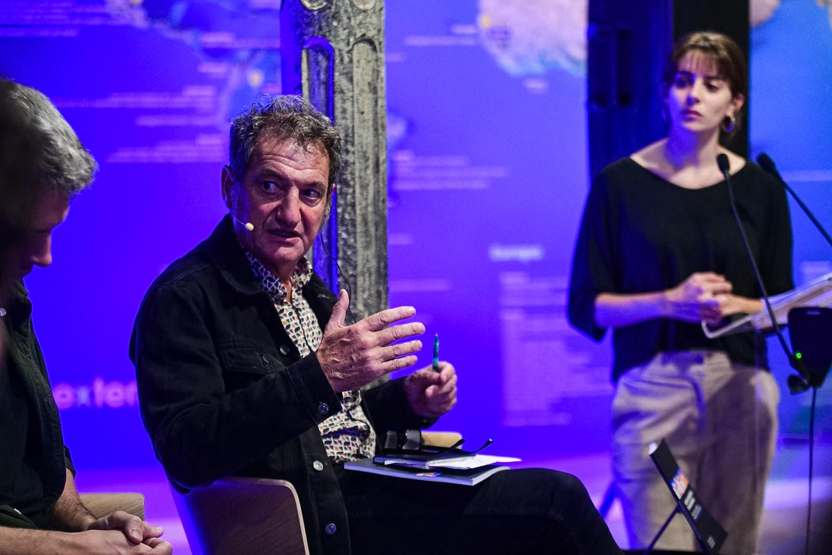 <a href="/raulromeva/">Raül Romeva i Rueda</a> <a href="/Ferran_Elias/">Ferran Elias</a> <a href="/martar49/">Marta Ribera Plencovich</a> <a href="/espaizerovuit/">espaizerovuit</a> <a href="/jorgeduarteva/">Jorge Duarte</a> <a href="/MihaelaVancea/">Mihaela Vancea</a> <a href="/MartaRosique/">Marta Rosique Amante</a> 🗣️ <a href="/jorgeduarteva/">Jorge Duarte</a>: "No se'ns permet endeutar-nos per crear habitatge públic, però sí per permetre la inversió per aquest 5% en defensa. Com pot ser això?" #EuropaIrla