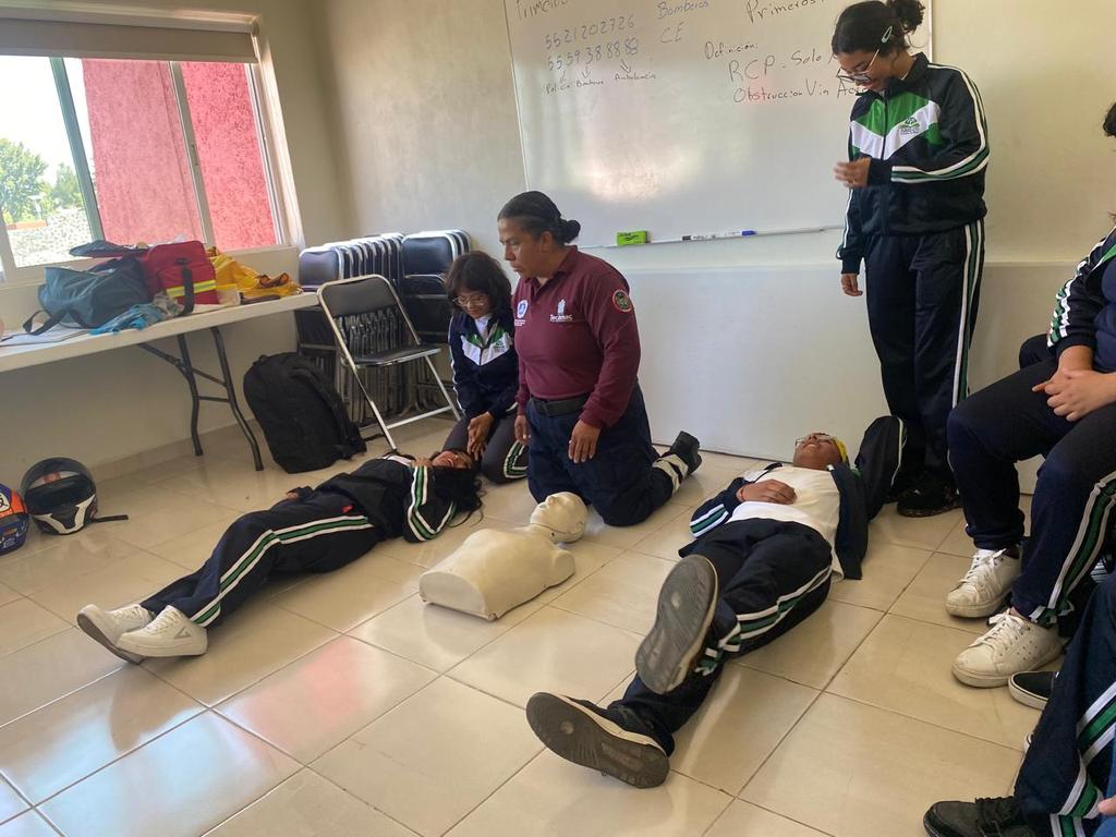 num_517's tweet photo. TBC 517. "La seguridad es tarea de todos". Participación de la Comunidad Escolar en "Curso de Protección Civil: Multibrigadas Comunitarias." @SEMSedomex @Edomex_TBC @EdomexDgfa https://t.co/RaHpA1h4ZM