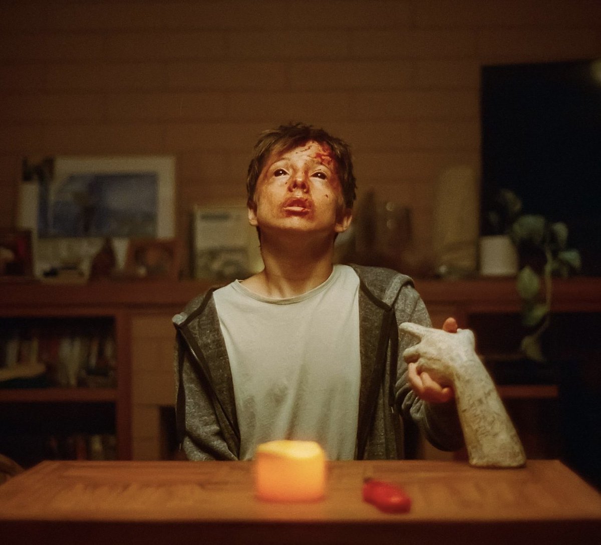 DiscussingFilm's tweet image. A ‘TALK TO ME’ spin-off series is in the works for Meta VR headsets.

The series follows a group of young travelers chasing the ultimate party on a European island until they discover the Hand.

(Source: variety.com/2025/tv/news/t…)