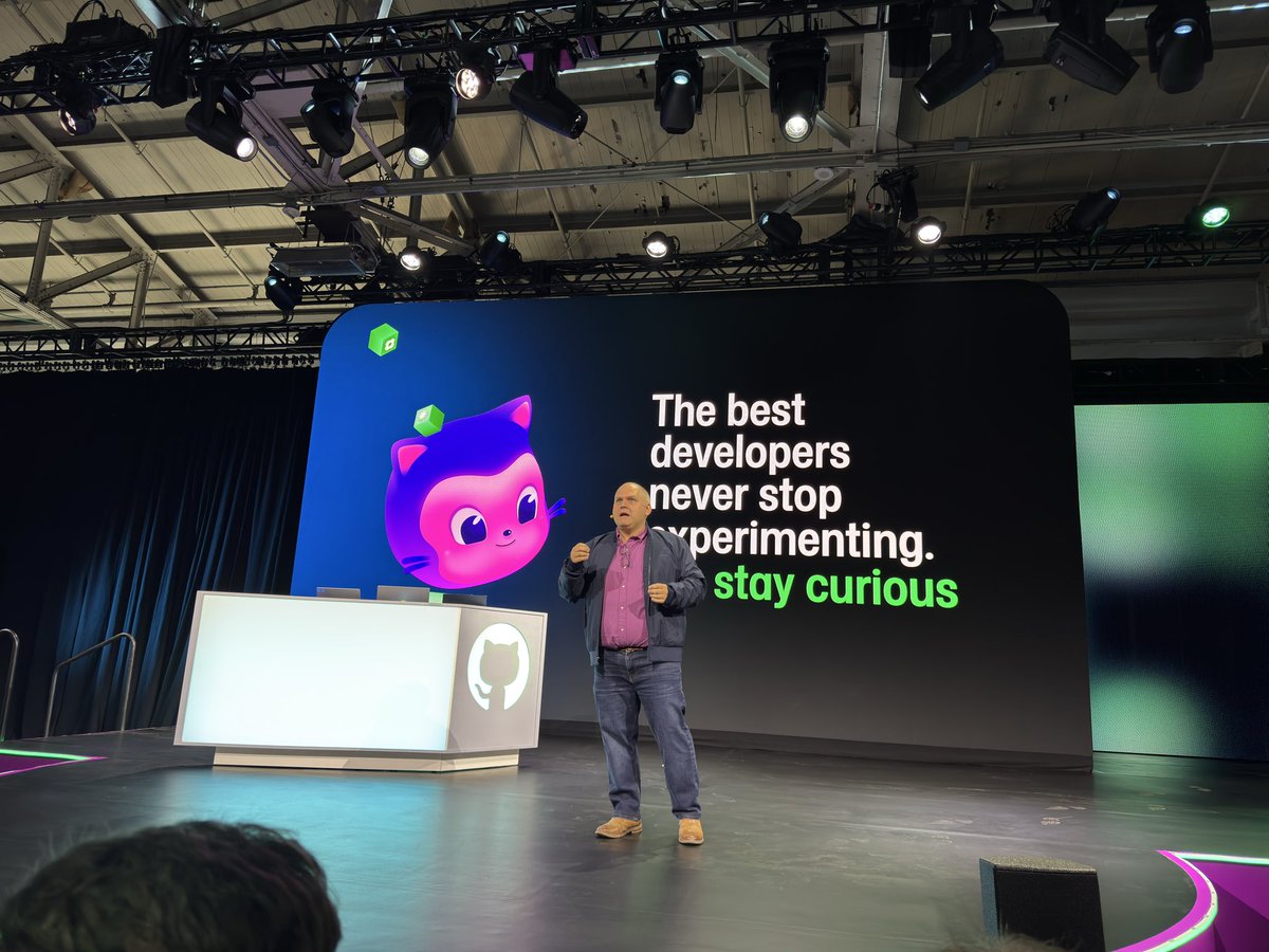 Heading home inspired by #GitHubUniverse. 

I feel like the entire vibe can be summed up in this one slide by <a href="/martinwoodward/">Martin Woodward</a> 

The best developers never stop experimenting. Stay curious.