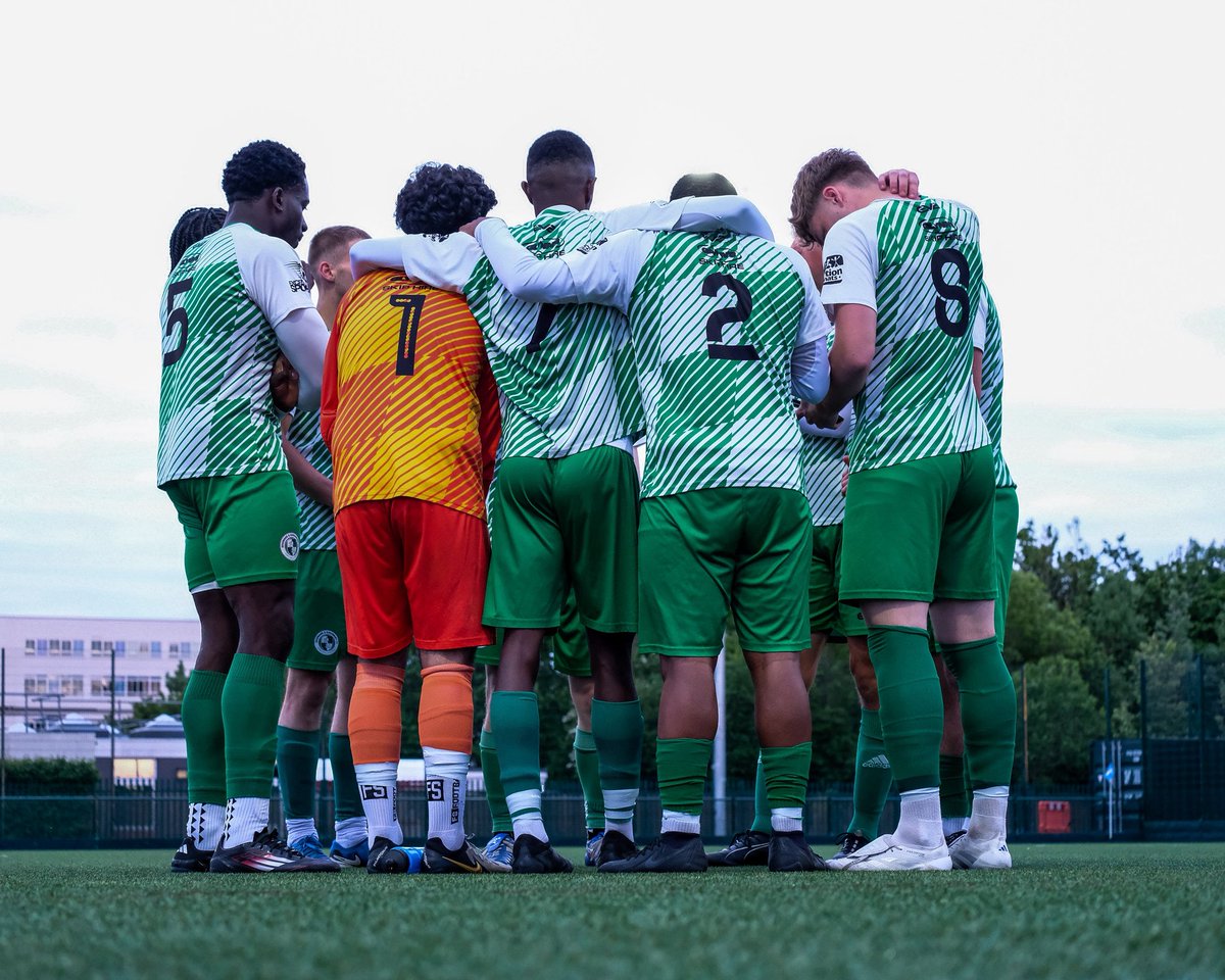 📣 Edgware &amp; Kingsbury Reserves is looking for new players to attend training sessions tonight &amp; next Thursday.

👀 Massive opportunity to step up to the 1st team too!

#thewares #upthewares

<a href="/FootballinMiddx/">Middlesex Federation Football</a> 
<a href="/FreeAgentsFC/">Free Agent Showcase</a>