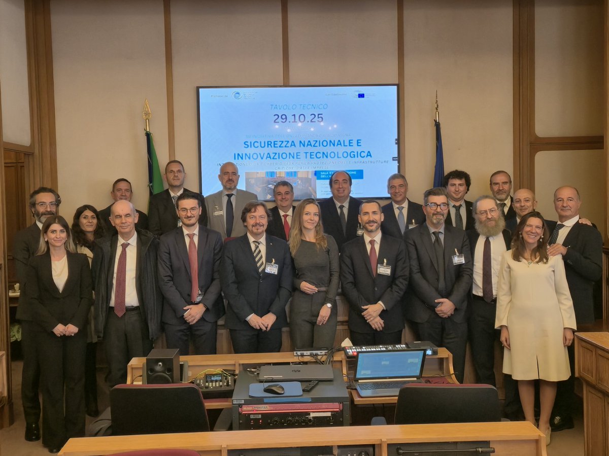 gabferrieri's tweet image. 📌 Ieri alla Camera dei Deputati un vero successo il tavolo tecnico “Sicurezza Nazionale e Innovazione Tecnologica: integrazione di #IA e #cyber-#difesa per la protezione delle infrastrutture critiche, dati e imprese”. Presieduto dall&apos;On. Giglio Vigna (Presidente Commissione…