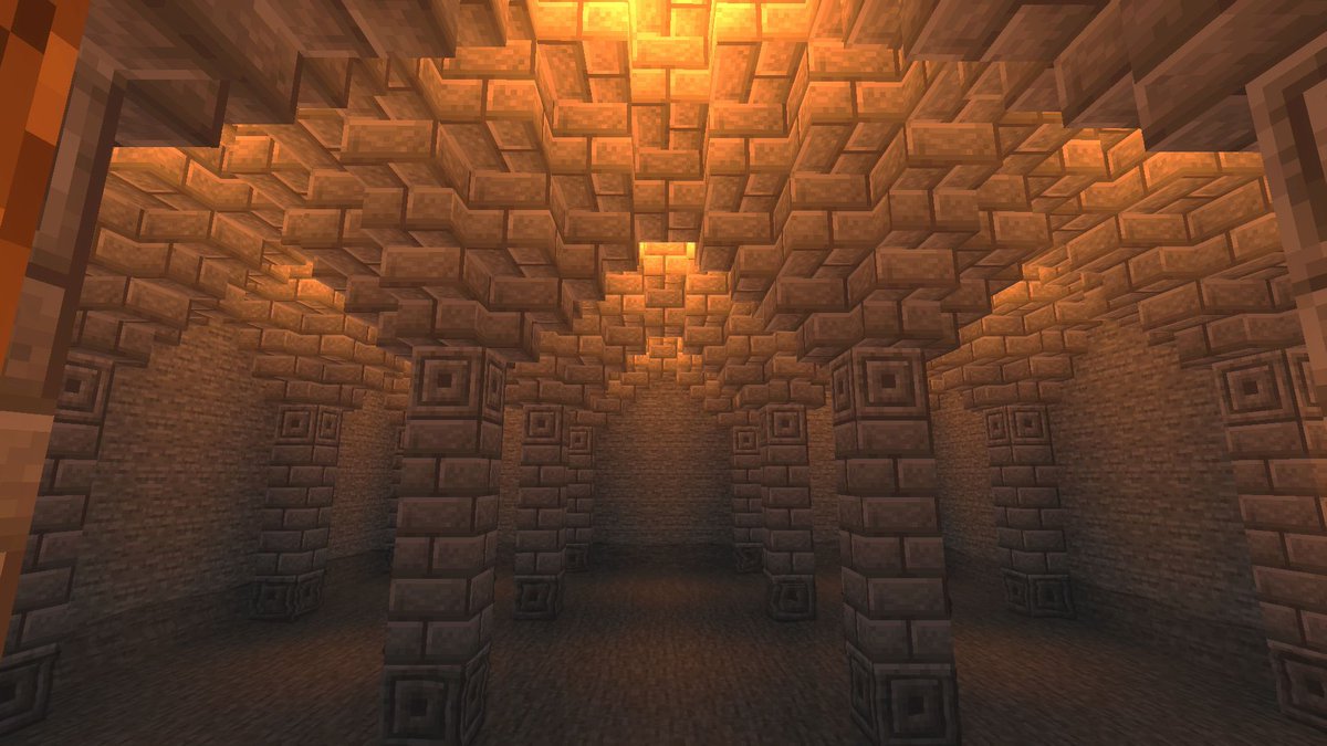 Another throwback! This was on the Diamond Society. I was building underground and wanted to have a cistern in my build. I was so happy at the time with how the arches turned out. I'm thinking of doing something similar in one of my current projects. Not sure which though.