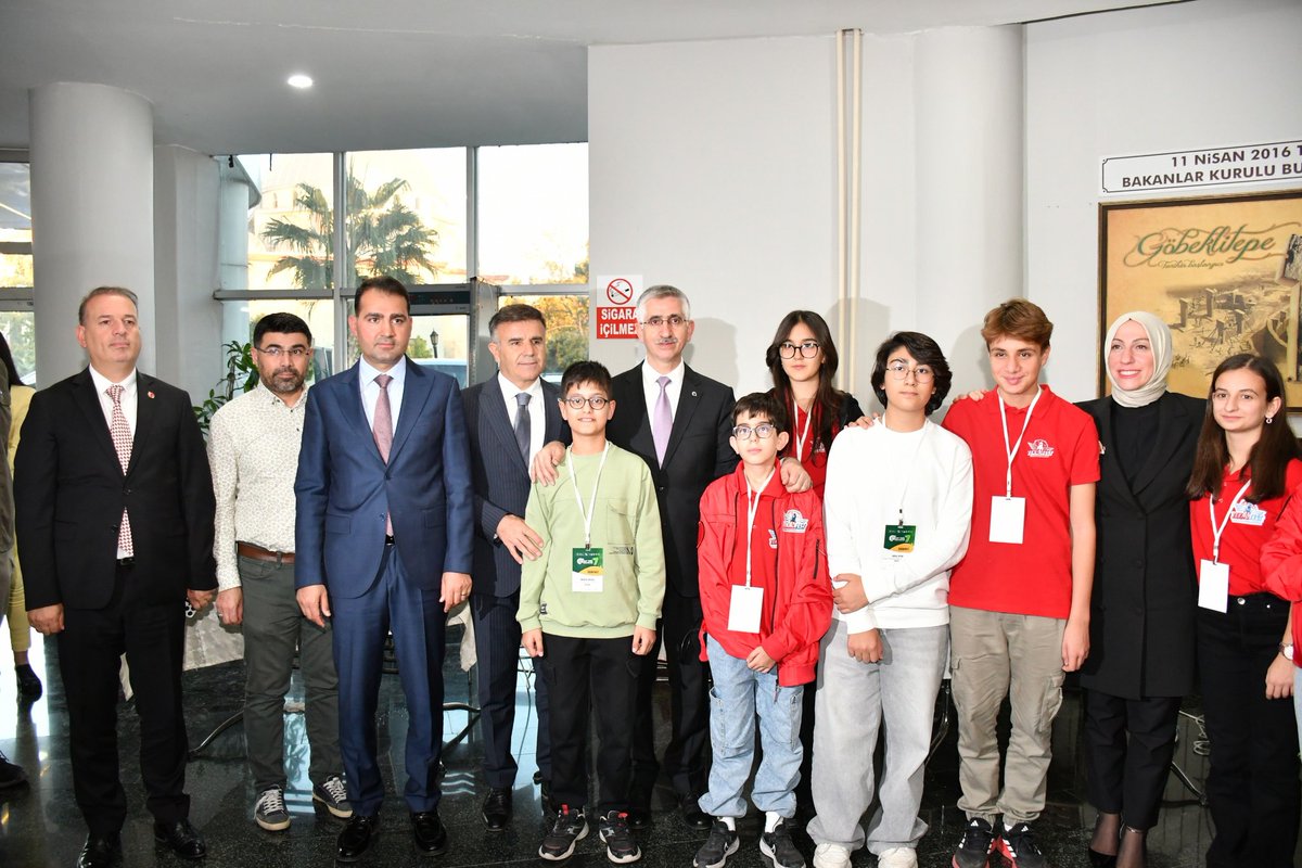 GAP TAEM – Şanlıurfa

Bakan Yardımcımız Sayın Nezif YILMAZ, Gençlik ve Spor Bakan Yardımcımız Sayın Safa KOCOĞLU, Valimiz Sayın Hasan ŞILDAK, Adıyaman İl Milli Eğitim Müdürümüz Sayın Ali TOSUN, İl Milli Eğitim Müdürümüz Sayın Asım SULTANOĞLU ve değerli protokol üyelerinin