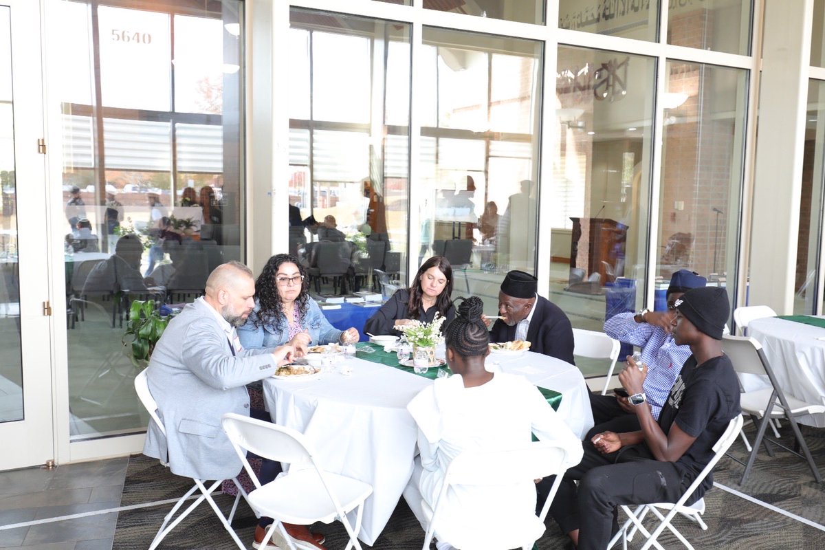 masroormosqueva's tweet image. Thank you to all attendees for joining us in this remarkable journey towards peace and harmony. 🌍✌️
#InterfaithUnity #PeaceInReligion #ThankYou