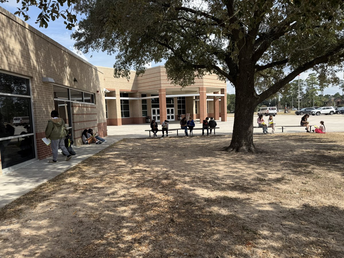It was a beautiful day so we took our work outside!!

Students were paired to Share &amp; Listen to one another’s Inferences! 
<a href="/BleylCFISD/">Bleyl Middle School</a> <a href="/MProvoCFISD/">Michelle Provo</a> <a href="/KBakerCFISD/">Kristina Baker</a> <a href="/MsWardCFISD/">Kimberly Ward</a>