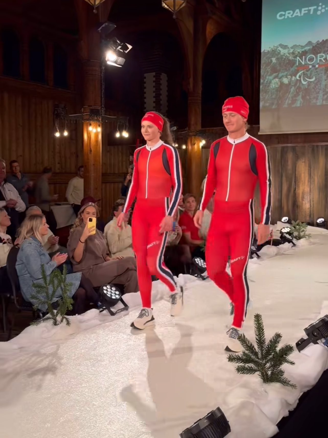 G4h9sQlWEAASVi4?format=jpg&name=large