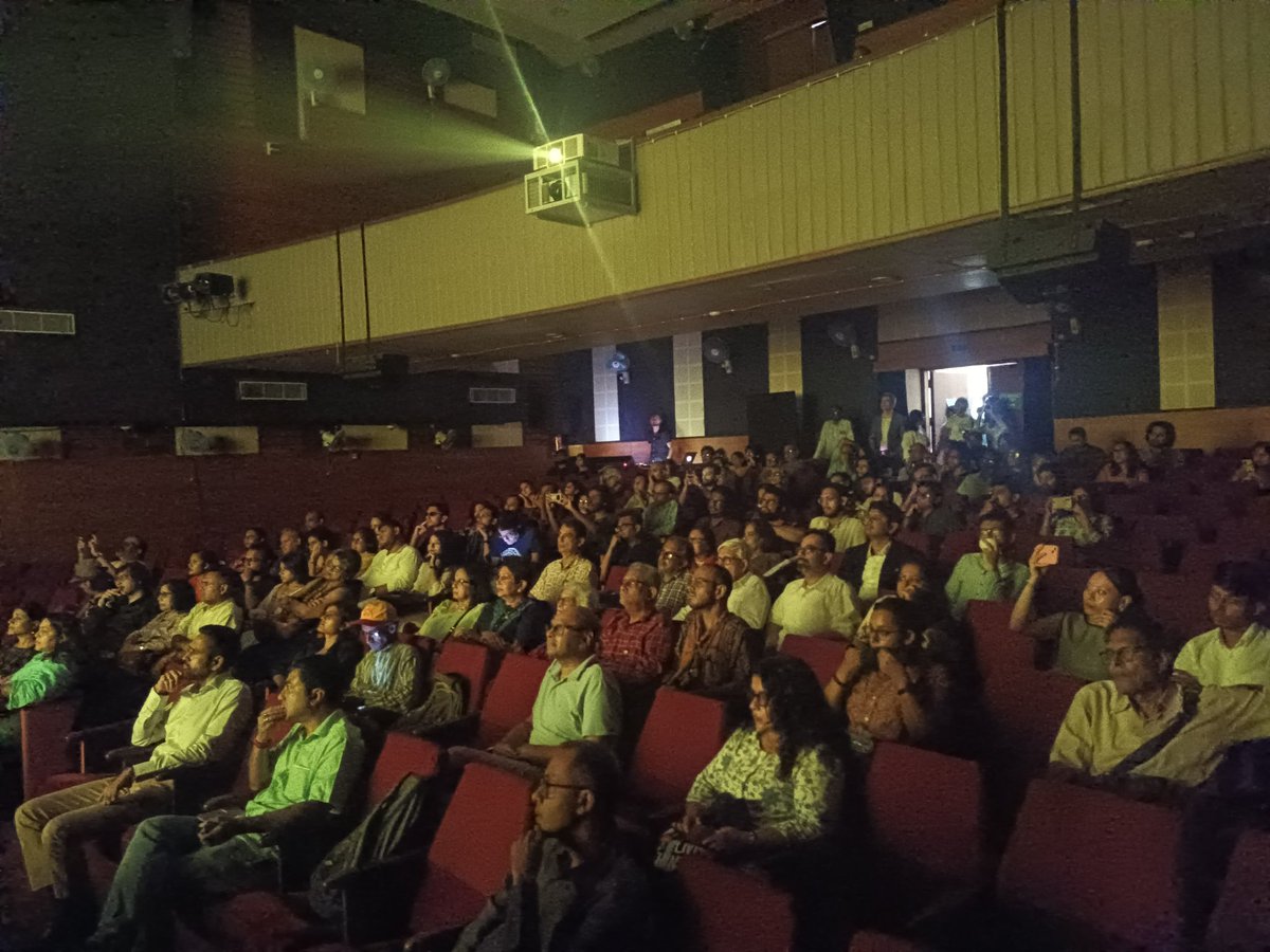 IndianMuseumKol's tweet image. Indian Museum, Kolkata, with French Institute in India &amp;amp; Alliance Française du Bengale, hosted Paris Qui Dort — a captivating ciné-concert by Stéphane Scharlé, blending film, music &amp;amp; culture. 🎬🎶🇮🇳🇫🇷
#IndianMuseumKolkata #ParisQuiDort #CulturalExchange #CineConcert #ArtAndMusic