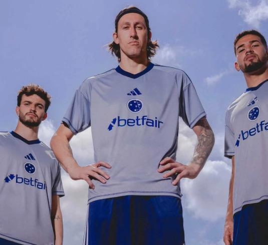 MENOR PREÇO POSTADO, CORRE!

🤩 Camisa Adidas Cruzeiro Especial Goleiro

😵 De: 399
🤑 Por: R$ 269 em 3x sem juros

🛒Compre aqui: tinyurl.com/mr325yte

Grupo de promoções de produtos do Cruzeiro
whatsapp.com/channel/0029Vb…