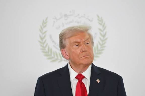 Prezidan <a href="/realDonaldTrump/">Donald J. Trump</a>  bay misyon ak <a href="/StateDept/">Department of State</a> pou mobilize èd pou kominote ki touche yo nan rejyon Karayib la ouragan Melissa sakaje.  <a href="/SecRubio/">Secretary Marco Rubio</a> deja deplwaye yon ekip entèvansyon ijans, ki genyen moun ki konn fè rechèch ak sovtaj nan vil pou evalye bezwen yo epi bay èd.