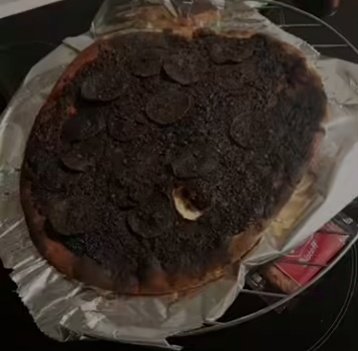 IshbLaraib's tweet image. Maan lo... ye sab Khana mene banaya hai aur aap  abhi ke liye meri Saas ho....Chlo shuru ho jao 😔