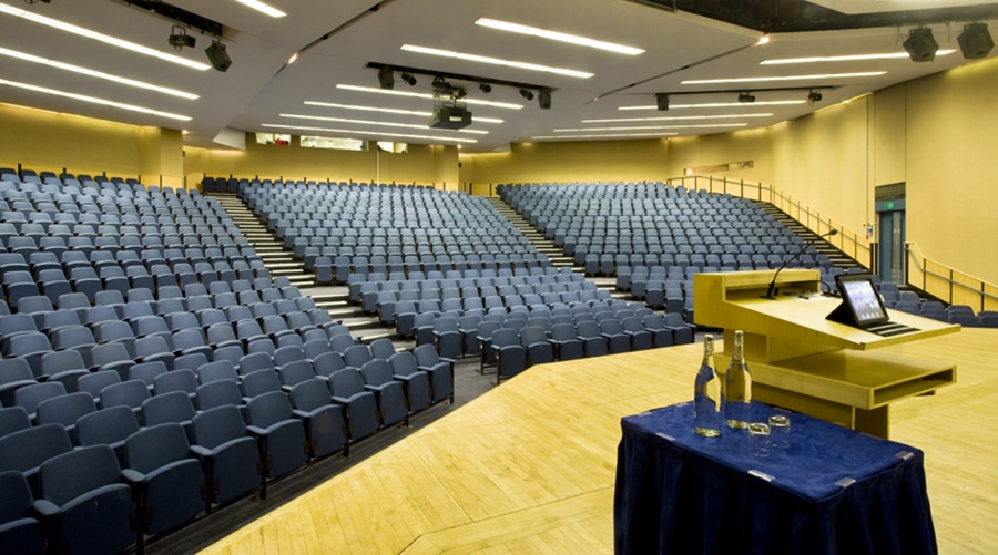 20BedfordWay's tweet image. Have you been to Logan Hall - our flagship auditorium at 20 Bedford Way?

With space for up to 910 guests, superb acoustics and a full AV setup, it’s built to deliver impactful conferences and events. More info here - bit.ly/4q3yYbf

#LondonVenue #ConferenceSpace