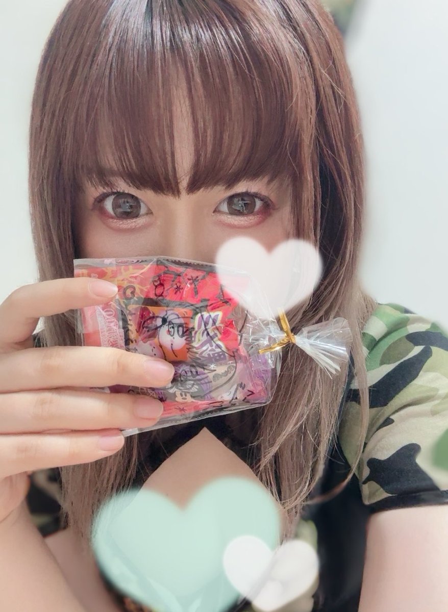 ちなと過ごすハロウィンは本日がラスト💚🖤🤍
お菓子受け取りに来てね🍭🍬🍫
まだまだ予約お待ちしてます🥰

☎️090-7500-4545
ちな🎀 esthe-raconter.com/cast/cast-4930/