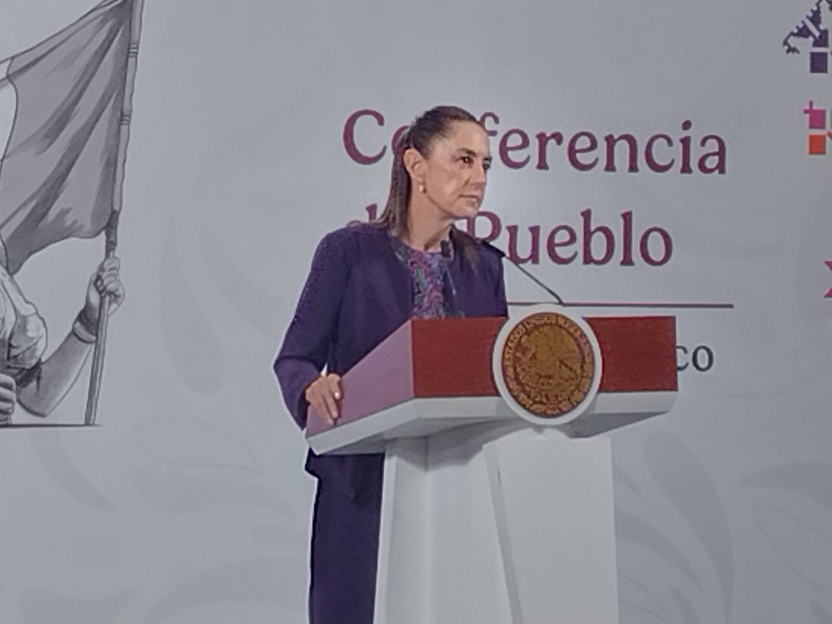 Presidenta Claudia Sheinbaum informa que encuesta reciente revela que expresidente López Obrador tiene 80 por ciento de aceptación, a propósito de los comentócratas de derecha que insisten en dividir al actual administración con el exmandatario, consideró.