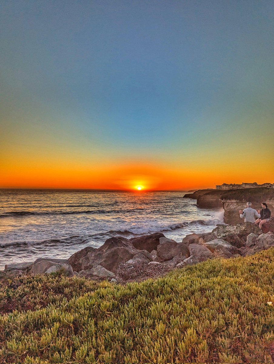gregrose's tweet photo. Santa Cruz, California, USA
#photography
#sunset
#DayisDone https://t.co/VFxzXxzP07