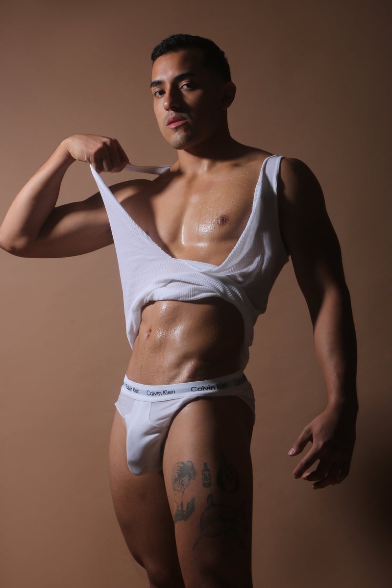 erichpizafoto's tweet photo. Wataa 🔥🔥
Man in CK
.
.
#foto #fotografia #ck #fitness #malemodel #modelnotmodel #gdl #sexy #underwear https://t.co/WFEKTWFjMg