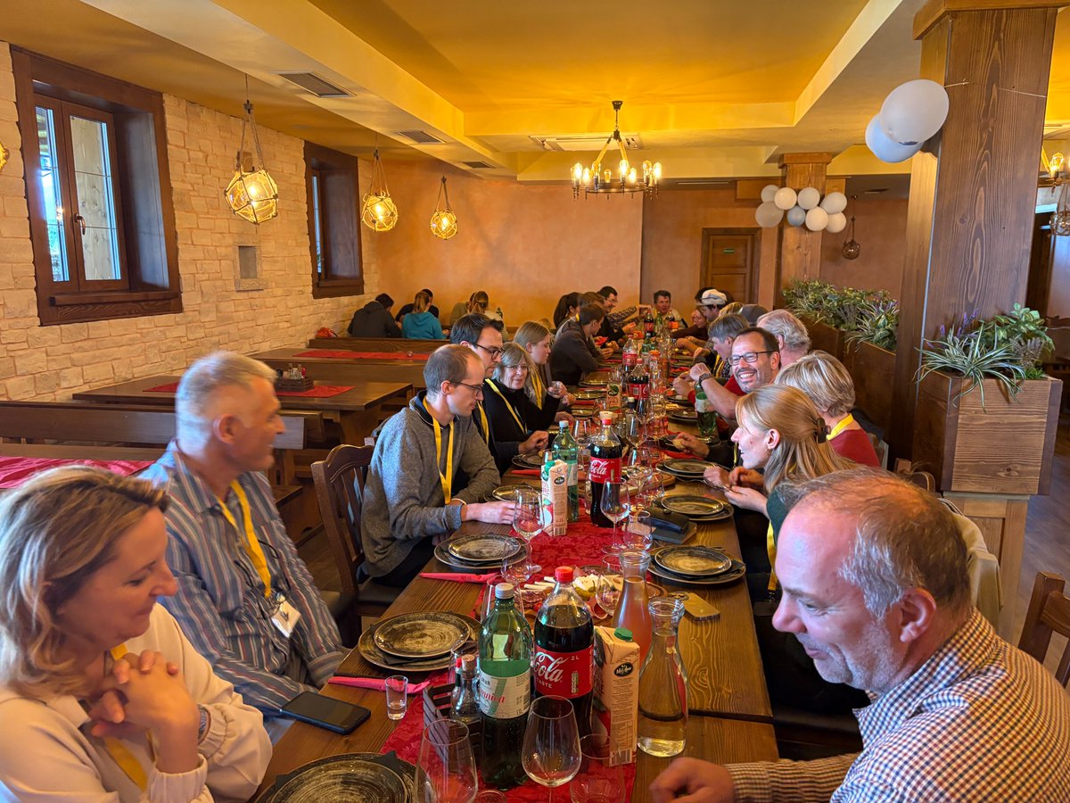 #FACECONGRESS #DAY1
L' AG de FACE se déroule à Rovinj en Croatie cette année.
Visites d’exploitations notamment dans une ferme caprine produisant de la tomme et du labneh, une vaches et ovins qui fait du fromage et de la viande et une exploitation viticole. 
#laitcru #FACEnetwork