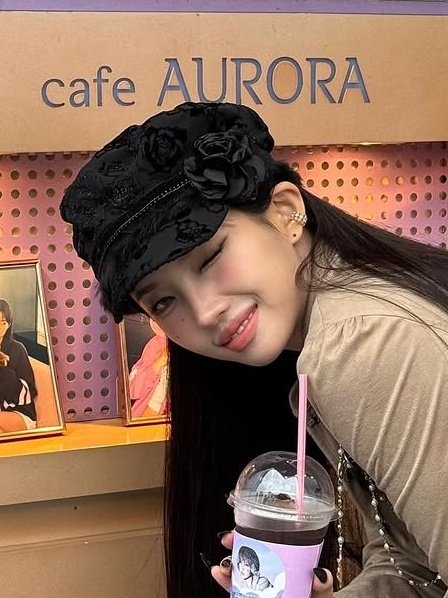 with_lion_'s tweet photo. 아 커여워🫳🏻🫳🏻🫳🏻🫳🏻🫳🏻 https://t.co/VR2pfTd8F7
