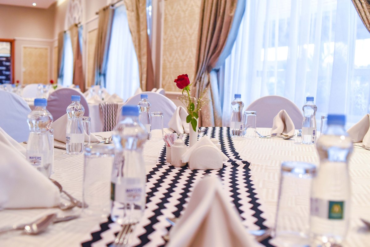 MidlandHotelKe's tweet image. Experience excellence in a venue that offers spacious halls for up to 300 guests, complete with ample parking for all — the ideal setting for corporate or social events.

#EventVenue #ConferenceSpace #CorporateEvents #SocialEvents #Banqueting #EventPlanning #MeetingsAndEvents