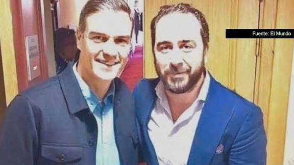 - Conoce usted al señor Víctor de Aldama?
- En absoluto. 

Es acojonante