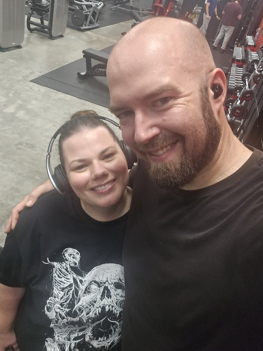 jthomasgordy's tweet photo. Couples working out together ❤️ https://t.co/nH4jiptQmN