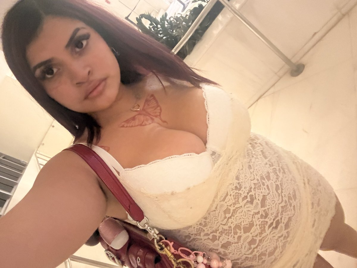 lassukii's tweet photo. dm to buy content 
#onlyfans #nsfwtwt #paypigtwt https://t.co/4OHSsNtcBb