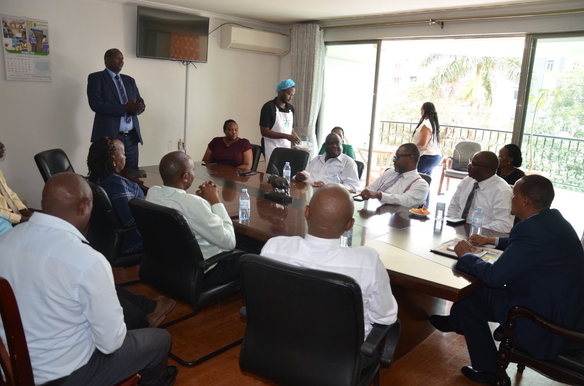 SuleimanRoba's tweet image. It’s never easy to say goodbye to such an incredible team. I’m deeply grateful for the wonderful memories, teamwork, and friendships we built during my tour of duty at the Kenya High Commission in Kampala. My heartfelt thanks to everyone for organizing a beautiful farewell party…