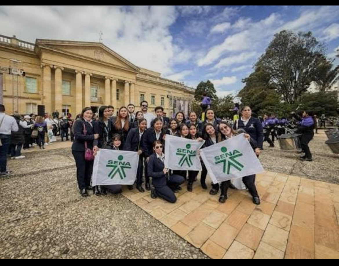 El SENA completa 24 días de paro nacional: SINDESENA denuncia graves amenazas a la entidad e irregularidades.

Hago un llamado al Director general del SENA doctor Jorge Londoño <a href="/JorgeELondono/">Jorge E Londono</a>, para que resuelva a la mayor brevedad los justos petitorios para bien de la entidad.