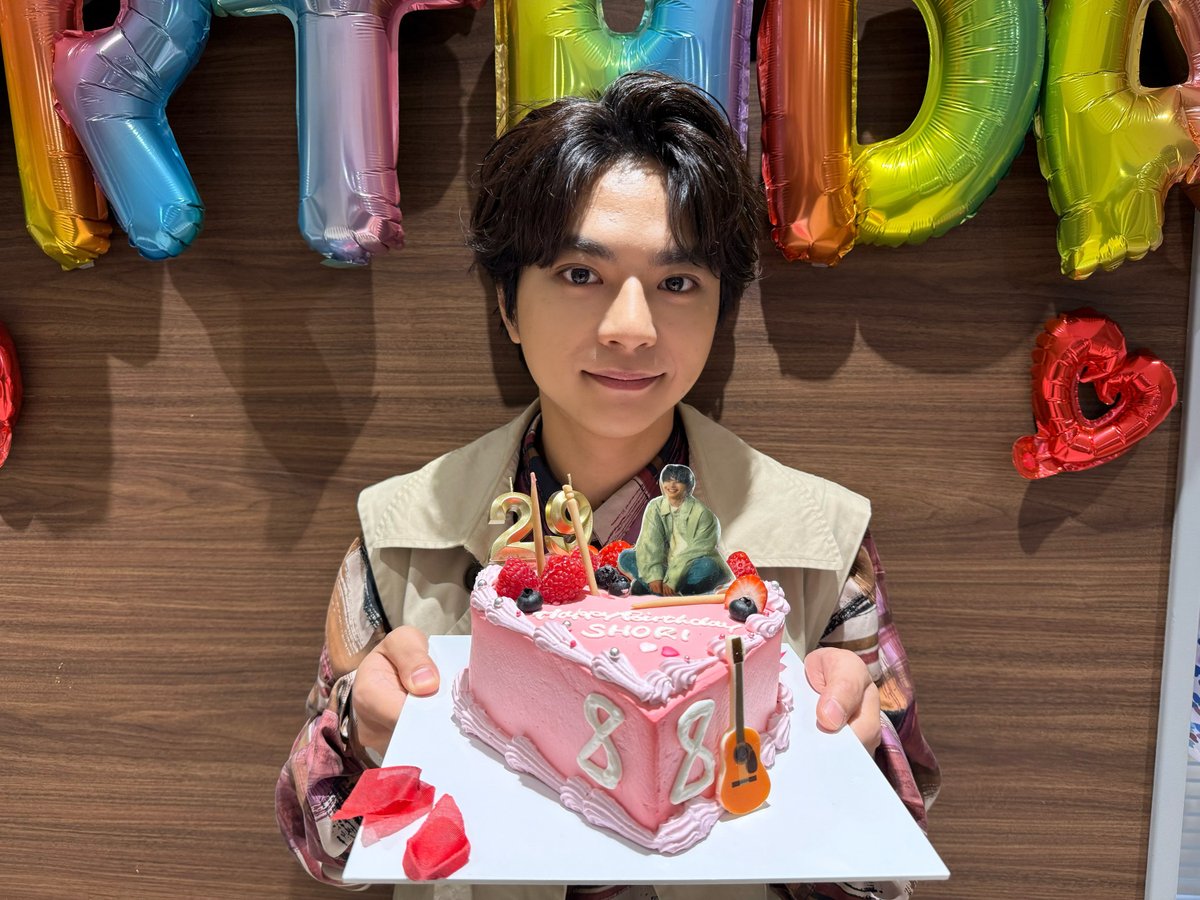 滑り込み𝐇𝐚𝐩𝐩𝐲 𝐁𝐢𝐫𝐭𝐡𝐝𝐚𝐲🌟🎂
29歳も新しい勝利くんに出会えますように