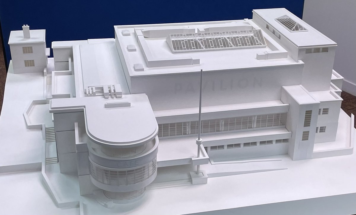 AbacusModels's tweet photo. 1:50 model of the refurbished Rothesay Pavilion, made from MDF, Perspex and brass https://t.co/LLaQPoDnxm