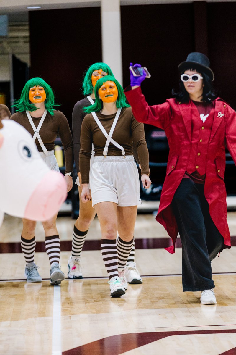 EKUVolleyball's tweet photo. Our annual Halloween practice!
🎃👻🐈‍⬛
#RISE https://t.co/3dF6nb36pO