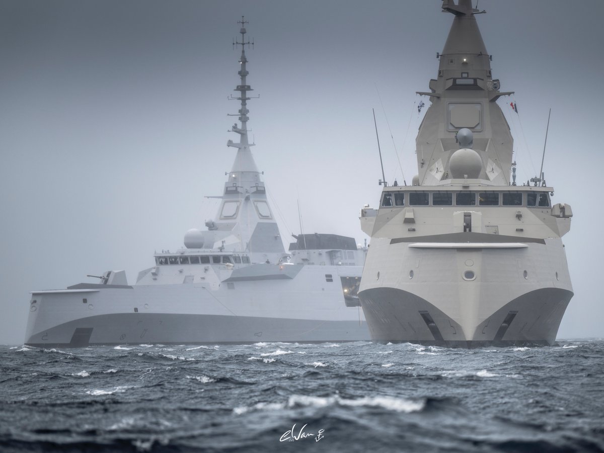 #FDI "Amiral Ronarc'h" 🇫🇷 et FDI #Kimon 🇬🇷
 L'une est Française, l'autre est Grecque !

Quand deux commandants de FDI proposent une rencontre shooting à la pointe Bretonne, on ne refuse pas ! 

ewan-photo.fr ⚓️
<a href="/navalgroup/">Naval Group</a> 
<a href="/DGA/">Direction générale de l'armement 🇫🇷</a> 
<a href="/MarineNationale/">Marine nationale</a> 
<a href="/HellenicNavyGR/">HellenicNavyGR</a>