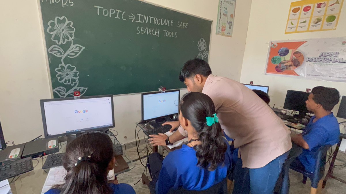 apnipathshala_'s tweet image. The Super 100 initiative is giving BMC school students a digital edge to prepare for JEE/NEET. It's more than education - it's empowerment.

visit: apnipathshala.org
#Super100 #DigitalEducation #FutureOfEducation