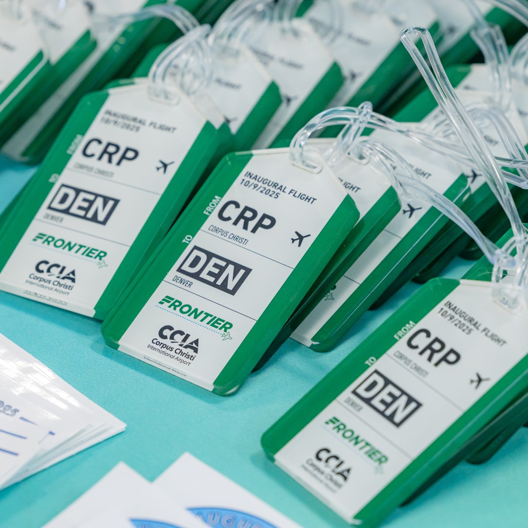 Frontier Airlines tweet media