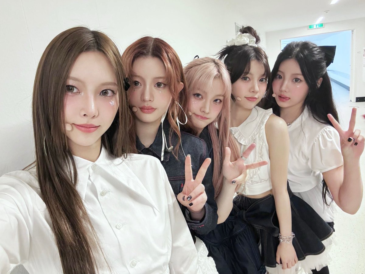 ILLIT PICS tweet media