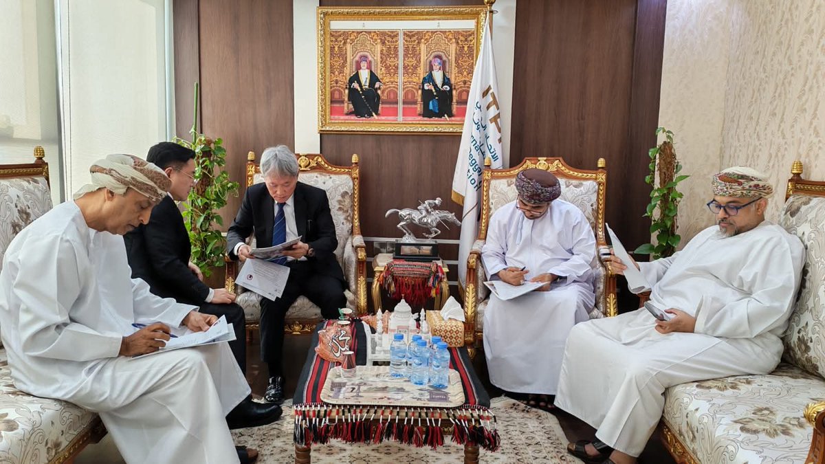 Itpf_info's tweet photo. Signing of a Memorandum of Understanding between the International Tent Pegging Federation and the International Horseback ArcheryFederation Gradual Integration
توقيع مذكرة تفاهم بين الاتحاد الدولي لالتقاط الأوتادوالاتحاد الدولي للقوس من على ظهر الخيل للاندماج التدريجي لاتحادين https://t.co/DHCL4F43R3