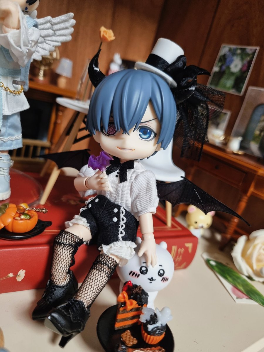 💜💙🎃😈🍭🍬

#흑집사 #黒執事 #shoptherain #텔라샵